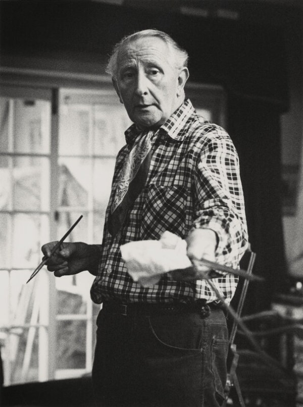 Terence Cuneo (Copyright image)